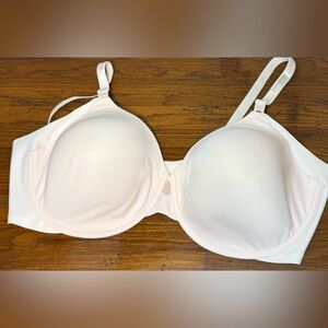 Olga by Warner's No Side Effects Underwire Contour Bra size 44D NWOT